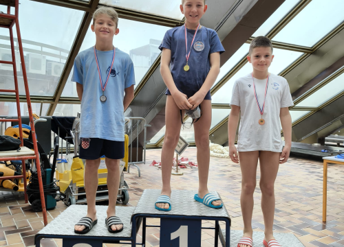 Fotografija 6 - Klarić, Džepina, Stegić, Šupe i Koloper okitili se medaljama na domaćem bazenu