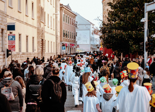 Fotografija 29 - Maškarana povorka prošla kroz grad (1. dio): Najbolja maska Lego, najprovokativnija Oko sokolovo