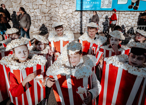 Fotografija 6 - Maškarana povorka prošla kroz grad (1. dio): Najbolja maska Lego, najprovokativnija Oko sokolovo