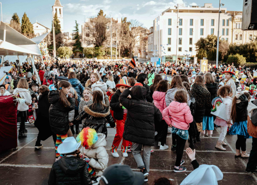 Fotografija 26 - Maškarana povorka prošla kroz grad (2. dio): Najbolja maska Lego, najprovokativnija Oko sokolovo