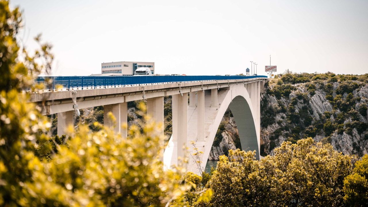 Partija pokera na Šibenskom mostu: Kad birači ulažu protiv onih koje su birali...