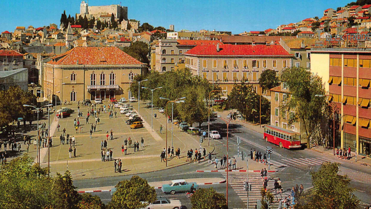 Šibenski leksikon:  U zlatno doba điravanja stotine naših judi điravale Pojanon, Kalelargon i  cilon rivon