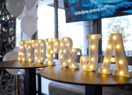 Fotografija 2 - Adele, Kate Middleton i Brad Pitt progovorili: Suvremeno liječenje atopijskog dermatitisa nije utopija