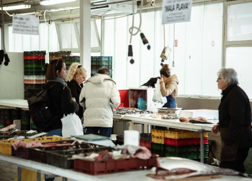 Fotografija 10 - Kakav dan, takva i ponuda: Južina i lovostaj nude depresiju na peškariji i pijaci