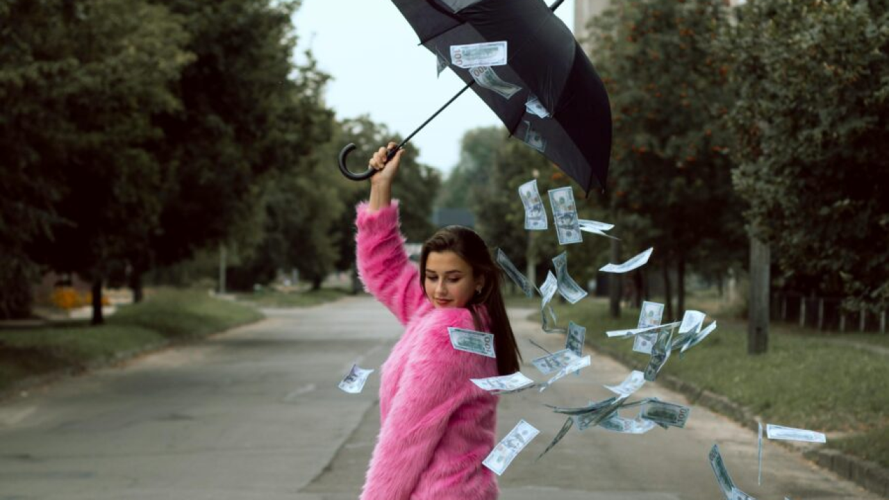 Ovi horoskopski znakovi imaju razloga za veselje: Ove godine kupat će se u novcu