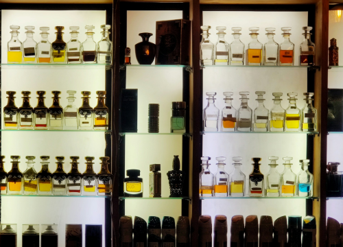 Parfemi su 'vruća roba' lopovima, iz trgovine u Šibeniku ukradeno 1792 eura mirisnih bočica