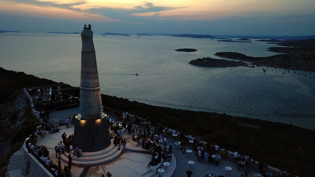 Osebujni Goran Bare & Majke dolaze u Primošten ovog ljeta!