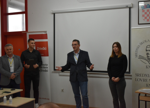Fotografija 10 - U kninskoj srednjoj školi održano regionalno natjecanje Poslovni izazov 2024. za regiju Jug