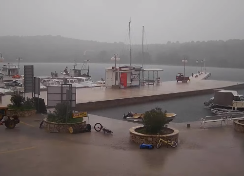 Obilna kiša na šibenskim otocima, na Žirju i Kapriju palo 45 litara po kvadratu