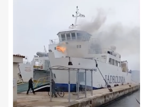 U Biogradu gori Jadrolinijin trajekt Kijevo, planule kabine ispod zapovjednog mosta