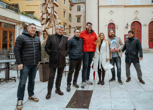 Fotografija 7 - Restović i Grbin: 'Jučer je bio 234. put da HDZ obećava brzu cestu Knin-Drniš-Šibenik'