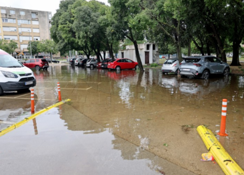 Kaos zbog vremena u Zadru i okolici: Poplavljeni podrumi, garaže i kuće