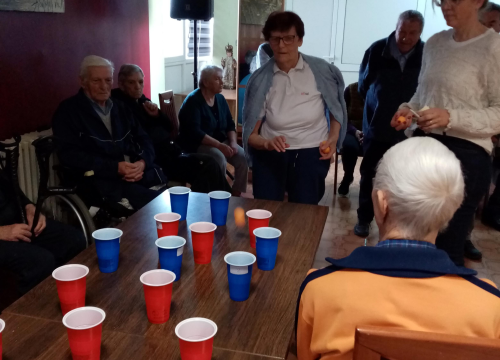 Fotografija 2 - Ekipa iz 'Najljepše mame Hrvatske' posjetila Cvjetni dom i obradovala korisnike