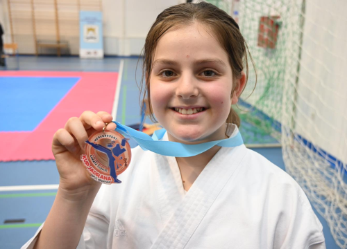 Fotografija 6 - Pirovački karataši osvojili šest medalja na međunarodnom natjecanju