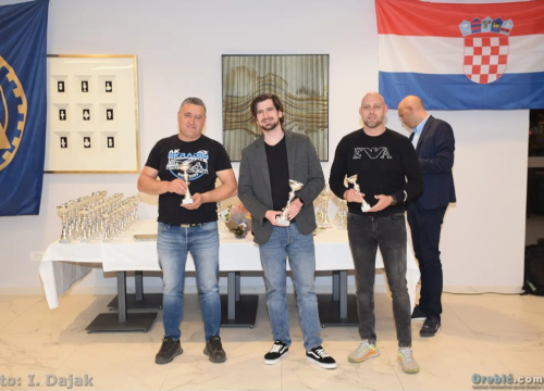 Fotografija 2 - AK Skradin star je tek godinu dana, a iza njih je veliki uspjeh