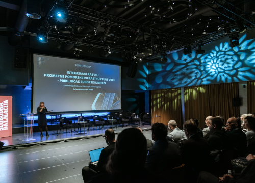 Fotografija 8 - 'Zahvaljujući uvrštenju prometnica prema Dalmaciji u europsku mrežu, Šibenik očekuje ponovni uzlet'