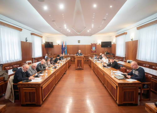 Kninjanima za rođenje prvog djeteta 800 eura jednokratne pomoći