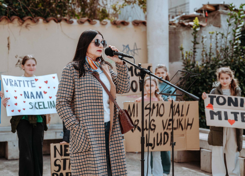 Fotografija 8 - Prosvjed za profesora Tonija Skelina: 'Doživio je ogromnu nepravdu, svi smo u stanju šoka'