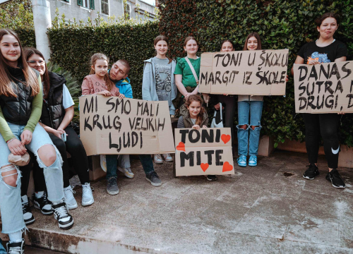 Fotografija 18 - Prosvjed za profesora Tonija Skelina: 'Doživio je ogromnu nepravdu, svi smo u stanju šoka'