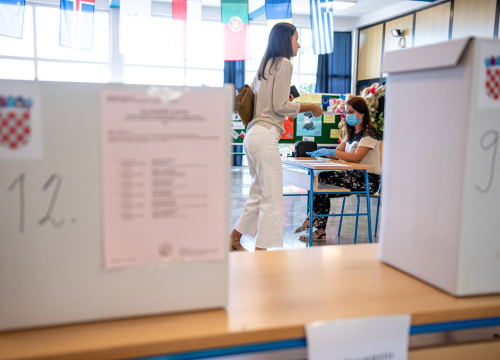 Istekao rok za kandidature: Od danas službeno kreće kampanja