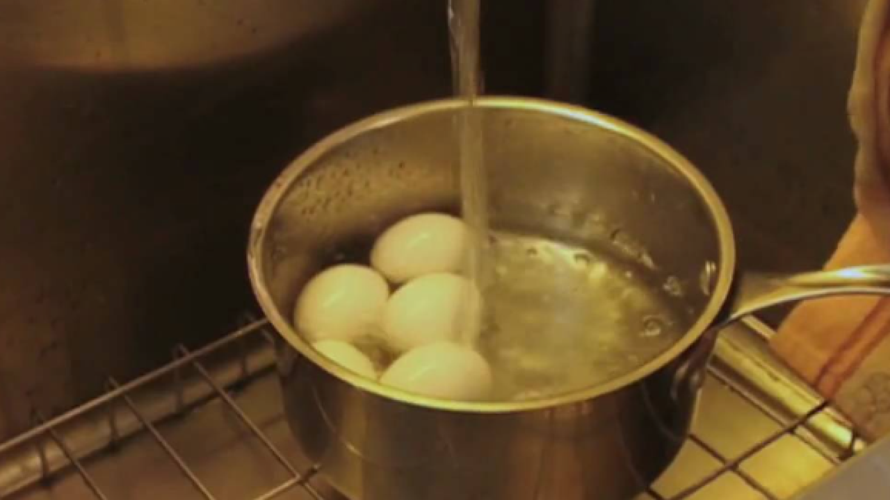 Evo kako skuhati jaja da ne pucaju