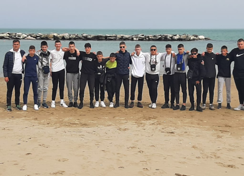 Fotografija 3 - Špigete HNK Mihovila osvojile 2. mjestu na međunarodnom nogometnom turniru u Italiji