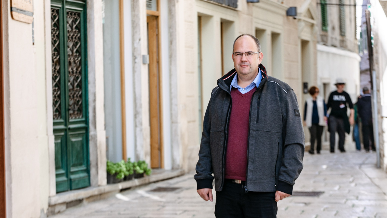 Obiteljska kužina by Ivo Kronja: Uskoro i na stranicama našeg portala