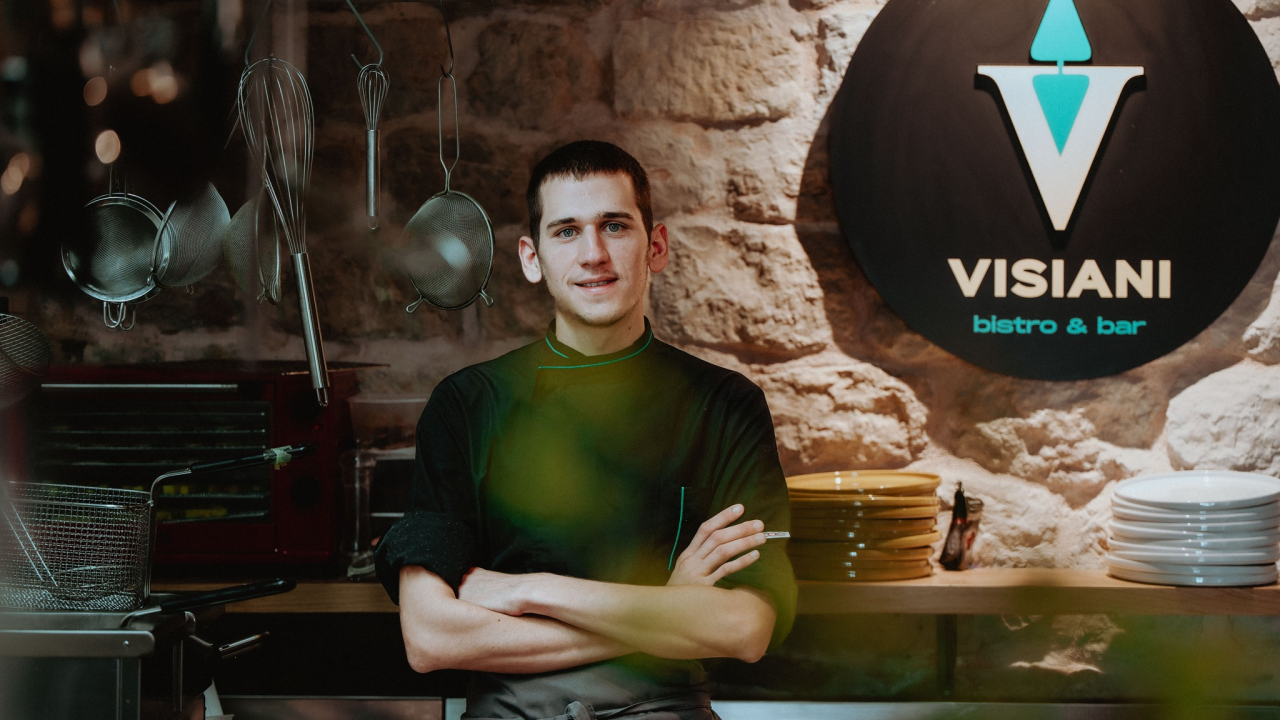 Grgo Bačelić stiže u Hell's Kitchen, kandidati moraju replicirati njegovo jelo sa skušom i raštikom