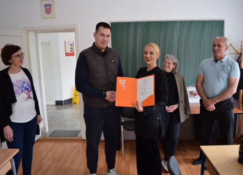 Fotografija 3 - NP Krka: Kao doprinos očuvanju bioraznolikosti, osposobljeno trinaest novih pčelara