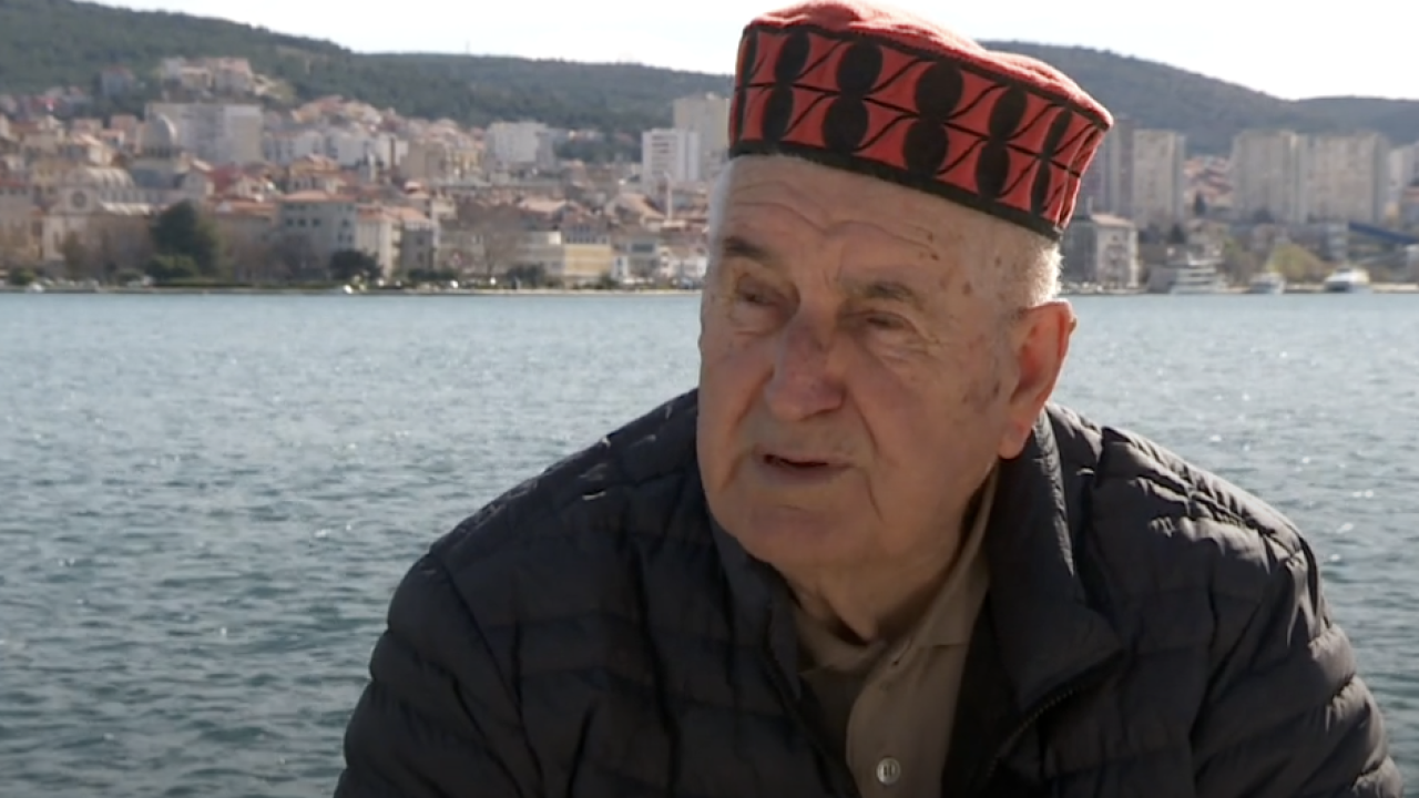 Nekadašnji stolar i pomorac Marijan Gostijanović spaja svoje dvije ljubavi