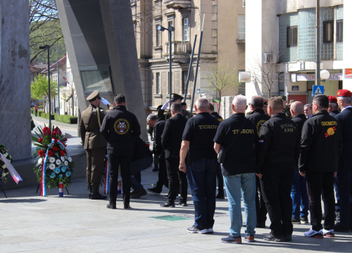 Fotografija 3 - U Kninu svečano obilježena 17. obljetnica ustrojavanja Gardijske mehanizirane brigade