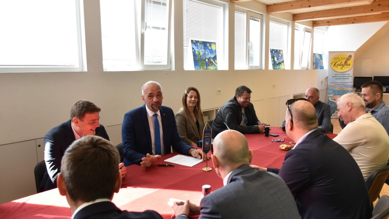 Potpisani sporazumi o zajedničkom financiranju sanacije pomorskog dobra za 2024. godinu