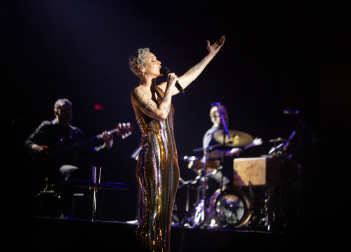 Portugalska diva, koja će u kolovozu pjevati na sv. Mihovilu, sinoć očarala Lisinski