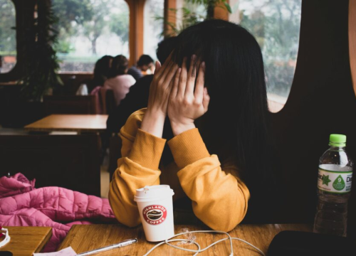 Pomoću ovih sedam znakova govora tijela možete otkriti jeste li nekom privlačni