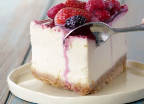 Jednostavan voćni kolač sa savršenom kremom od sira