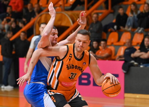 Fotografija 4 - Klapa Sebenico u HNK Šibenik održala koncert za pamćenje: 'Predivna večer i to u našem gradu'