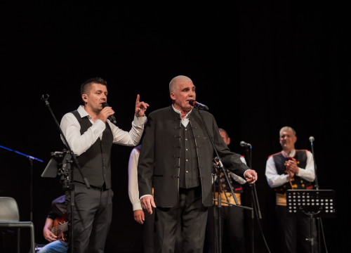 Fotografija 2 - Klapa Sebenico u HNK Šibenik održala koncert za pamćenje: 'Predivna večer i to u našem gradu'