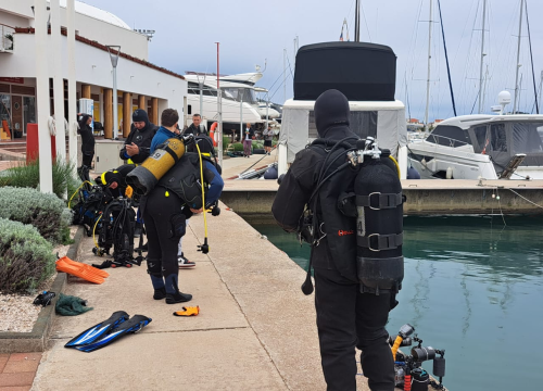 Fotografija 3 - Održana akcija čišćenja podmorja na području Marine Betina