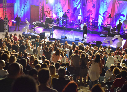 Urban & 4 i gudački orkestar na šibenskoj Tvrđavi sv. Mihovila za Noć tvrđava