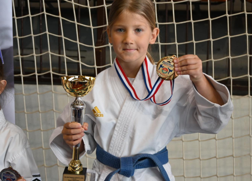 Fotografija 17 - Borci KK 'Okit' Vodice iz Ploča se vratili sa 17 zlata, 9 srebra i 4 bronce