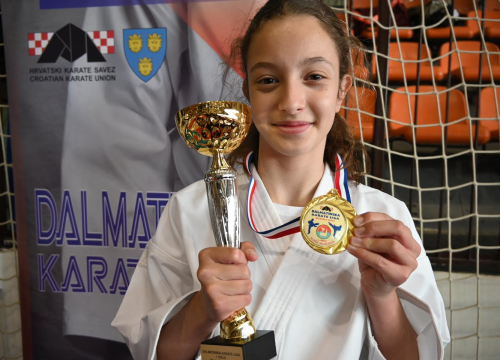 Fotografija 2 - Borci KK 'Okit' Vodice iz Ploča se vratili sa 17 zlata, 9 srebra i 4 bronce