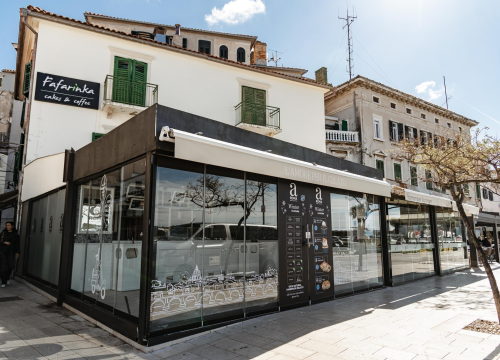 Fotografija 3 - Šibenske ulice ovog ljeta bez škrinja sa sladoledima, moraju biti unutar objekta