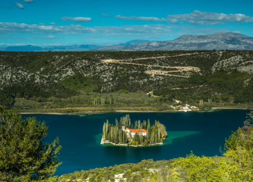 Fotografija 5 - Međunarodni praznik rada u NP 'Krka': Podjela sadnica i besplatan ulaz u Park