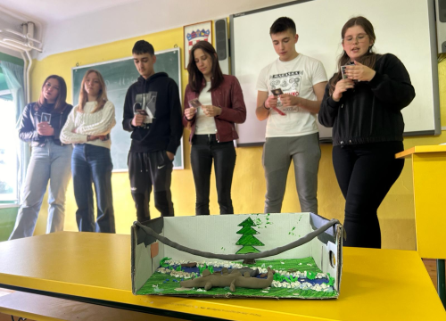 Fotografija 2 - Uskoro tiskanje priručnika o okolišnim temama na kojemu rade i šibenski učenici