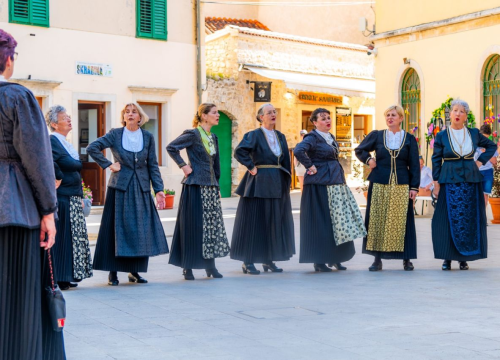 Fotografija 4 - Otvoren 13. Sajam agro-turizma u Skradinu: Izlaže 140 OPG-ova i obrtnika