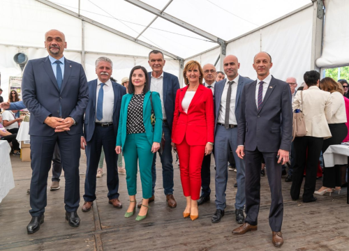 Fotografija 8 - Otvoren 13. Sajam agro-turizma u Skradinu: Izlaže 140 OPG-ova i obrtnika