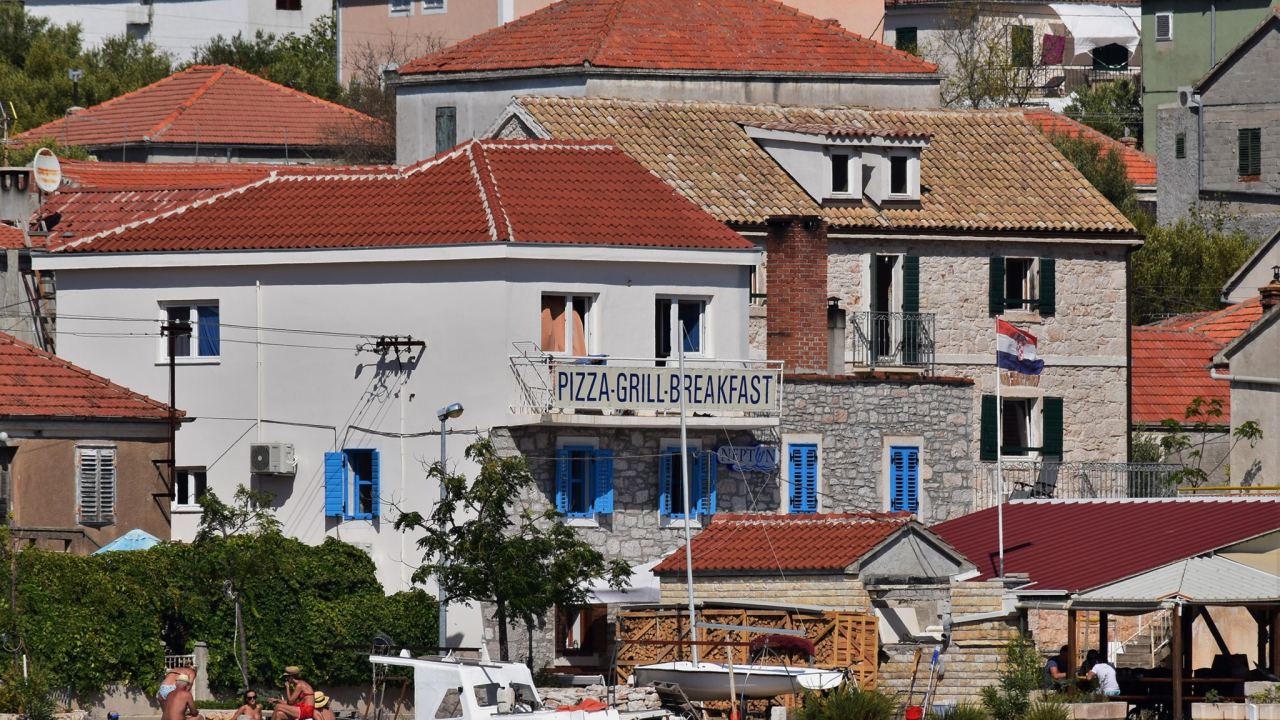 Kaprije je 'otok težaka', čudesnih suhozida i bogate povijesti