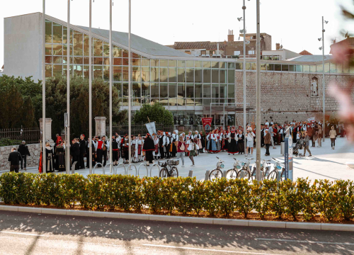 Fotografija 3 - Šibenikom prošlo više od 300 članova kulturnih društava, nošnjama oduševili prolaznike