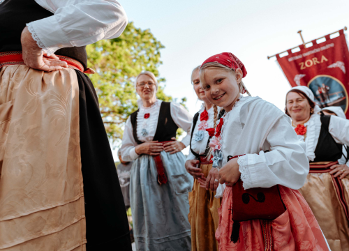 Fotografija 15 - Šibenikom prošlo više od 300 članova kulturnih društava, nošnjama oduševili prolaznike