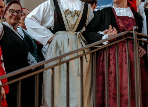 Fotografija 18 - Šibenikom prošlo više od 300 članova kulturnih društava, nošnjama oduševili prolaznike